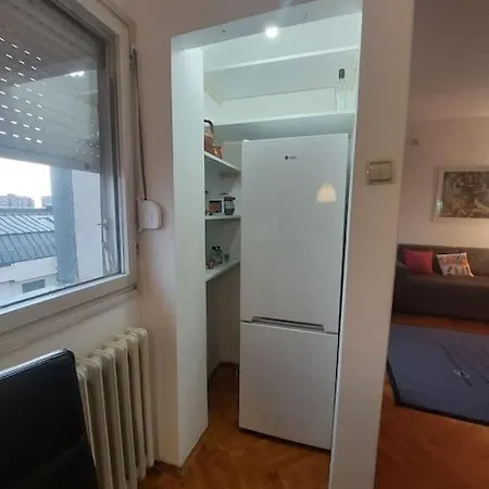 Quiet And Comfortable Centre Area Belgrade